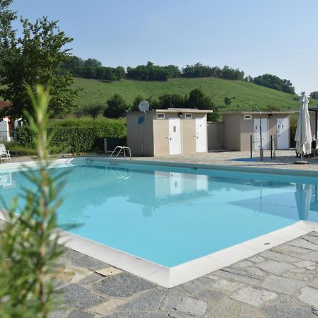 Aura Loving Home Con 4 Posti Letto, Cucina Completa, Terrazzo Ed Un Grande Parco Verde Serravalle d'Asti Exteriör bild