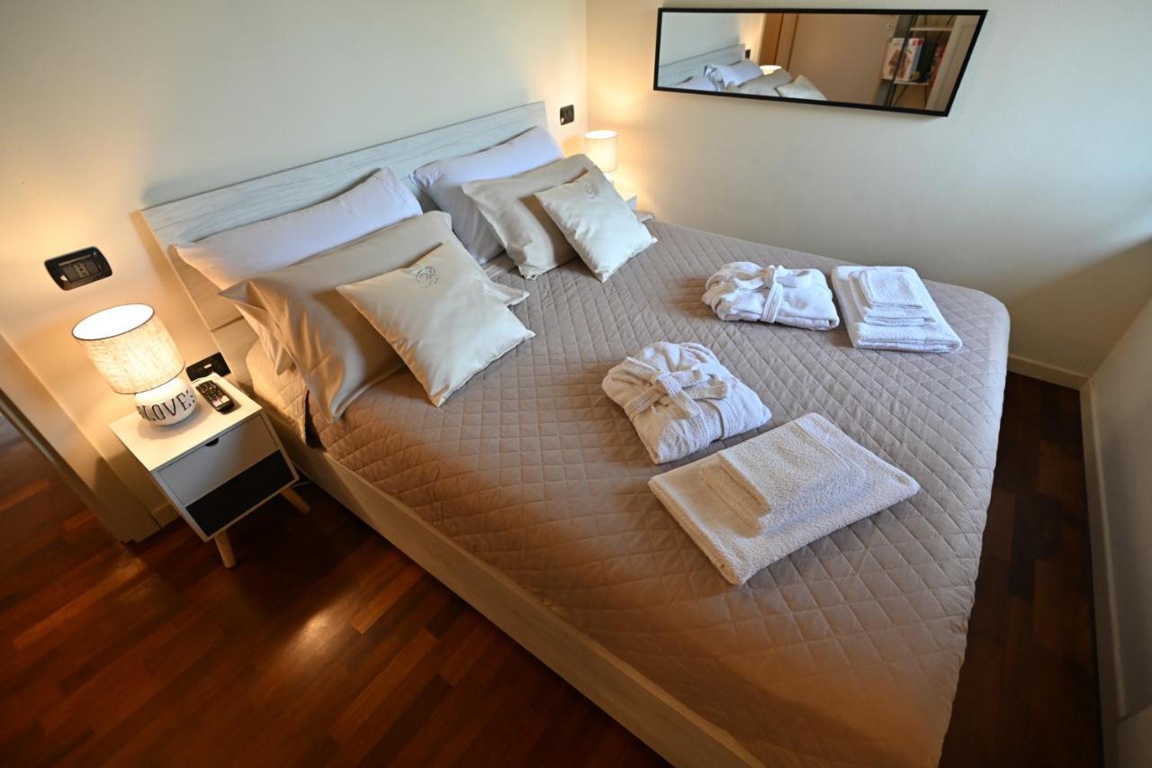 Aura Loving Home Con 4 Posti Letto, Cucina Completa, Terrazzo Ed Un Grande Parco Verde Serravalle d'Asti Exteriör bild