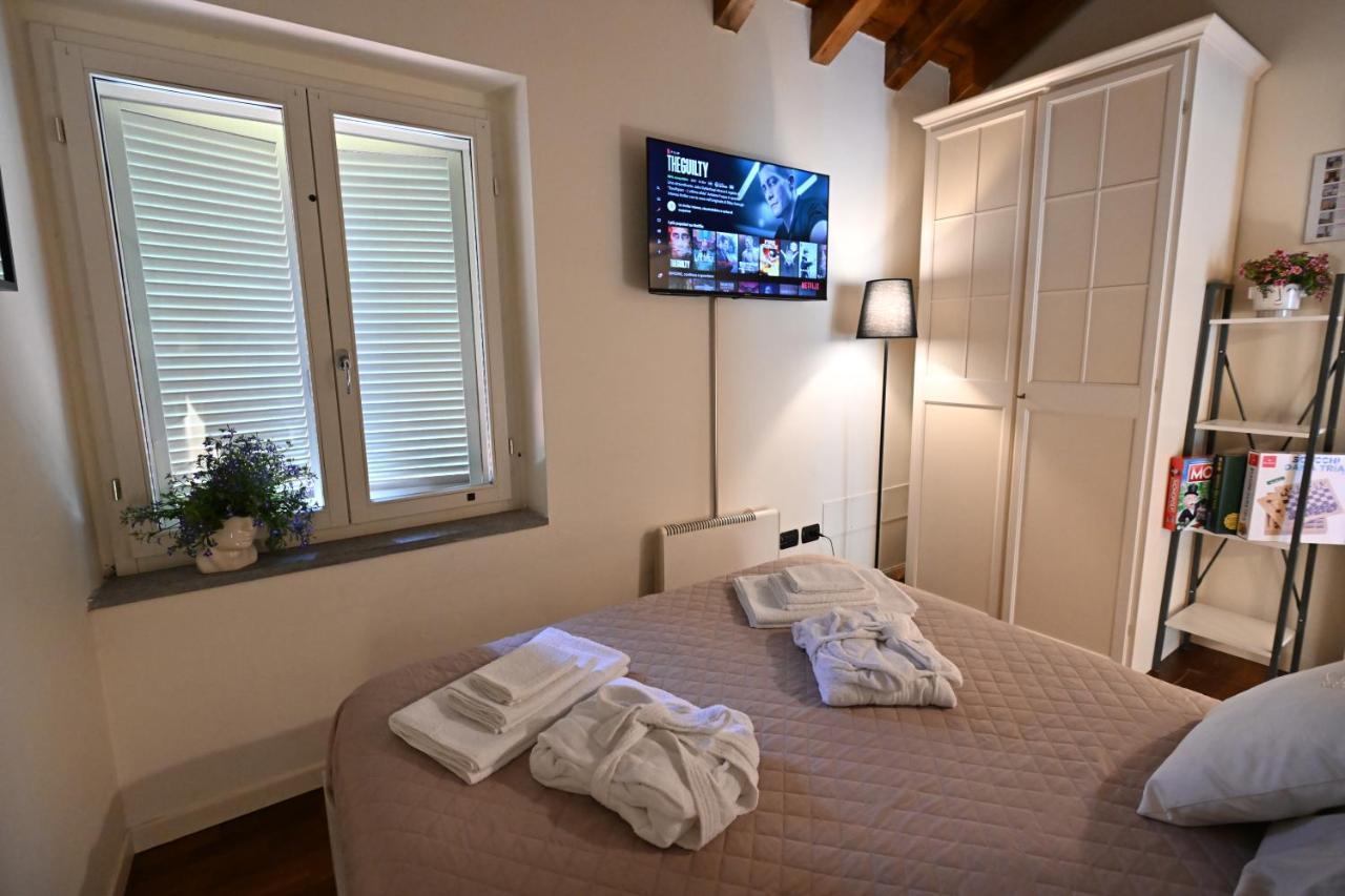 Aura Loving Home Con 4 Posti Letto, Cucina Completa, Terrazzo Ed Un Grande Parco Verde Serravalle d'Asti Exteriör bild